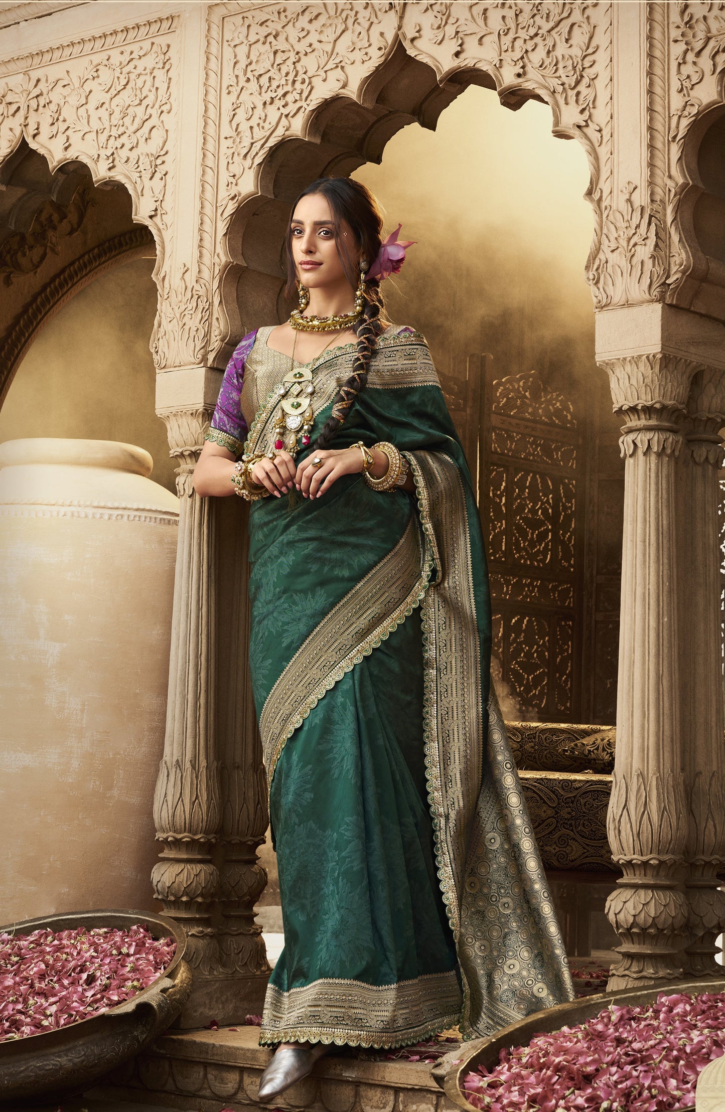 Bottle Green Jacquard Banarasi Silk Saree with Unstitch Blouse
