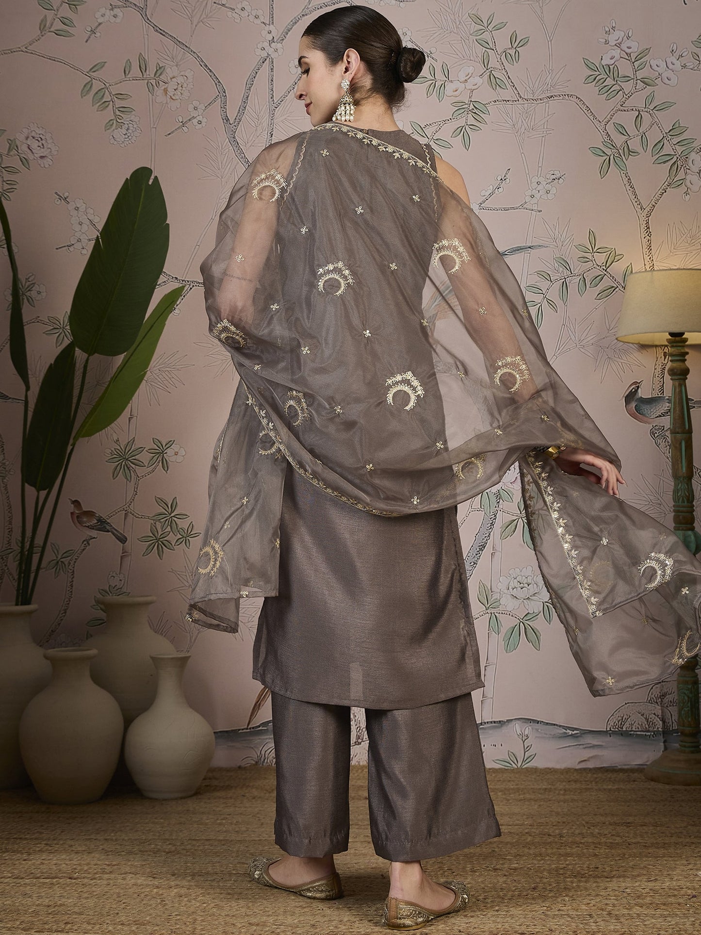 Taupe Bronze Silk Blend Kurta, Pant and Organaza Dupatta Set